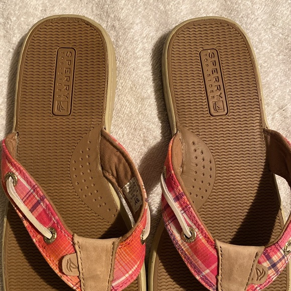 Sperry Plaid Flip Flop Sandals - Picture 3 of 6